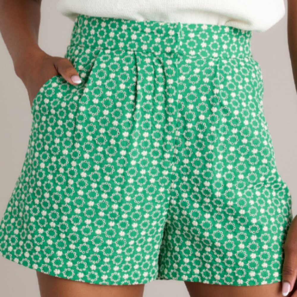 NEW Prosperina Colleen Classic Shorts – Meadow Green